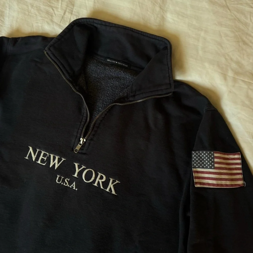 Brandy Melville quarter zip - Picture 2 of 2
